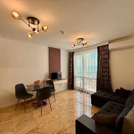 Onyx Deluxe First Line