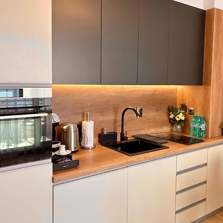 Apartment Onyx Deluxe First Line