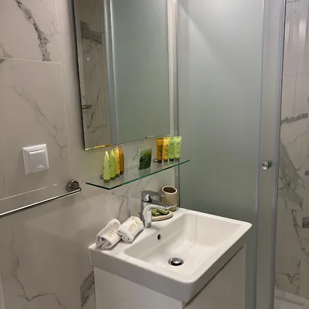 Onyx Deluxe First Line דירה *