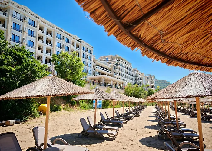 Апартамент Onyx Deluxe First Line Свети Влас